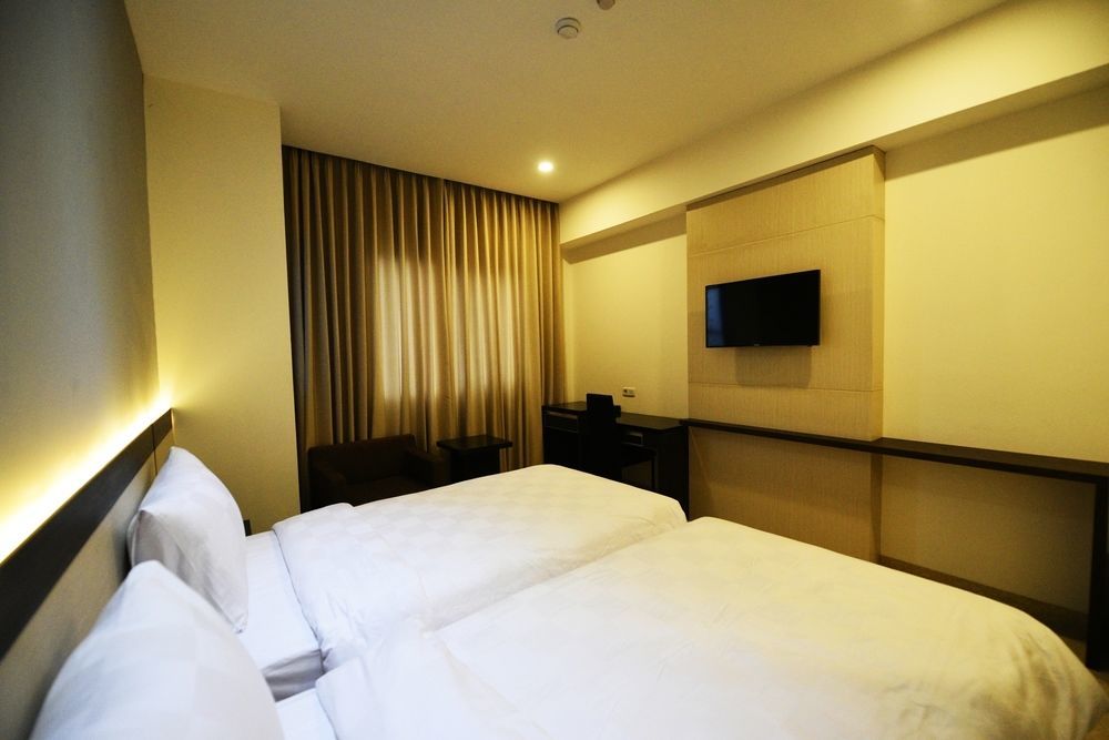 בנדונג Atlantic City Hotel מראה חיצוני תמונה
