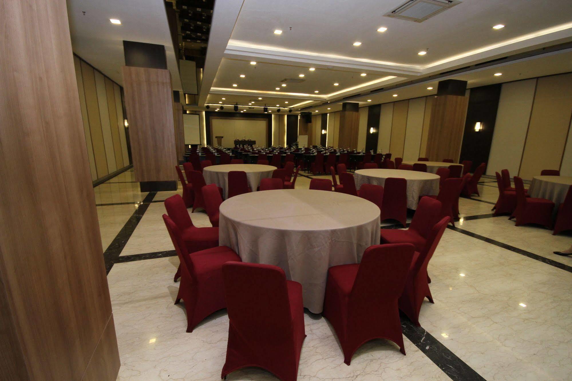 בנדונג Atlantic City Hotel מראה חיצוני תמונה